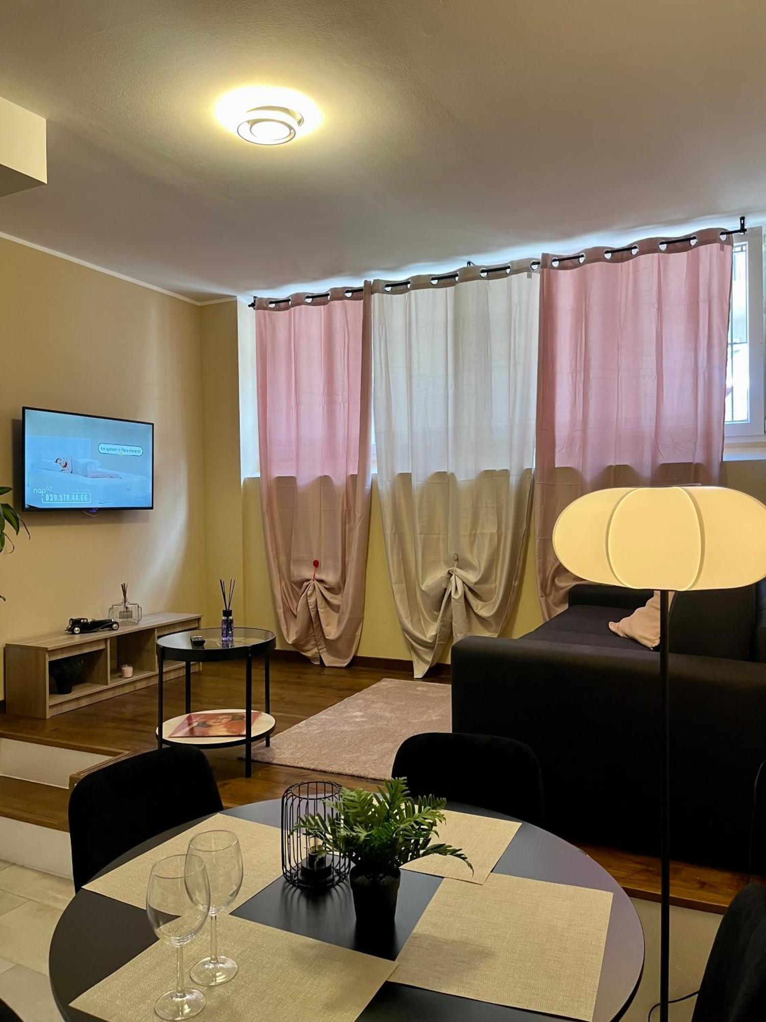 Dimora Chic - A 5 Fermate Dal Duomo Villa Milánó Kültér fotó